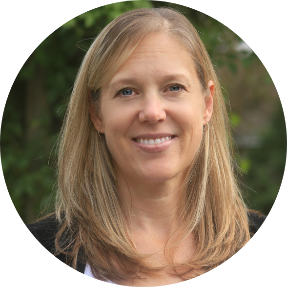 Christina Carlos Headshot